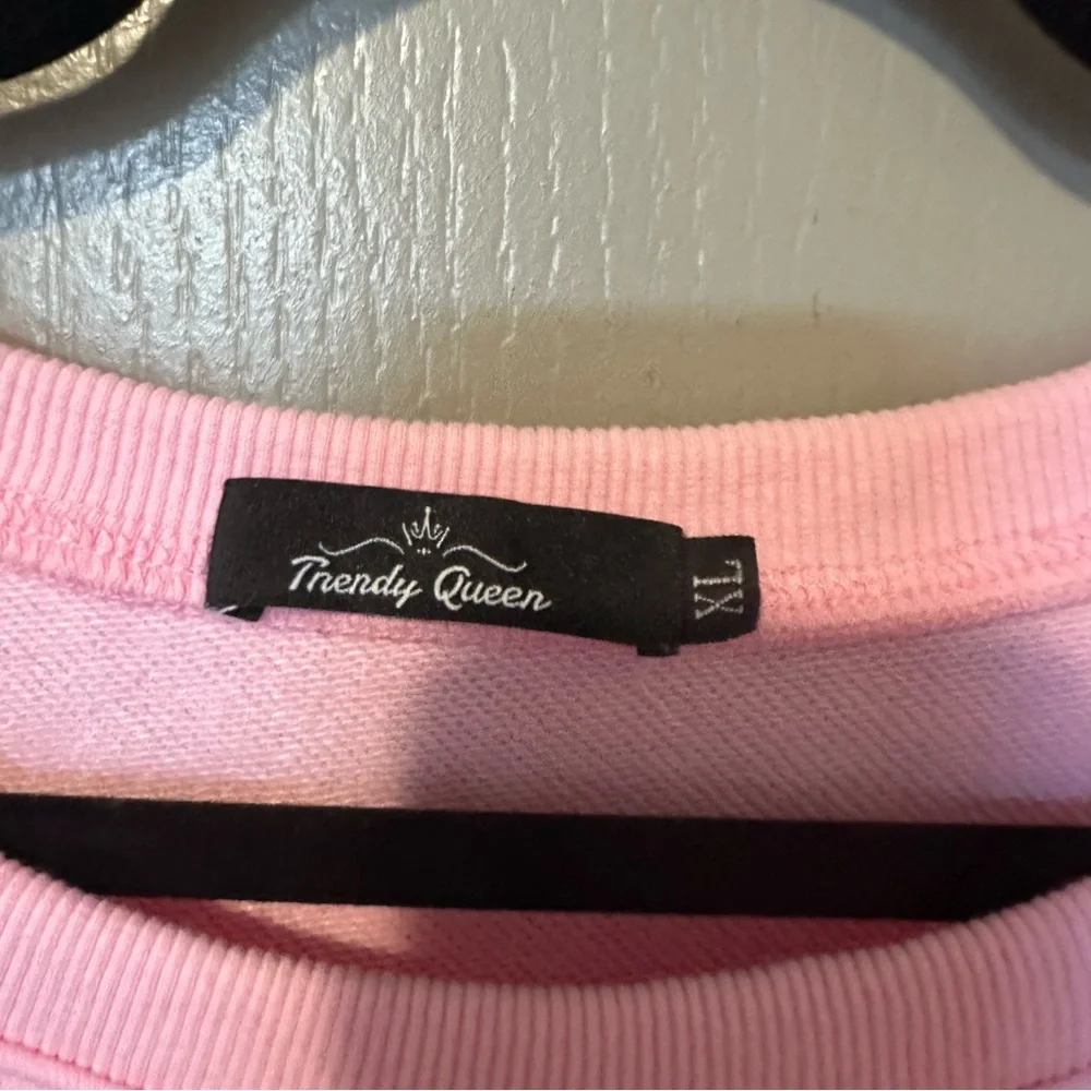 Pink Oversized Sweatshirt Trendy Queen XL BarbieCore Fall Cozy Lounge Streetwear - Picture 2 of 3